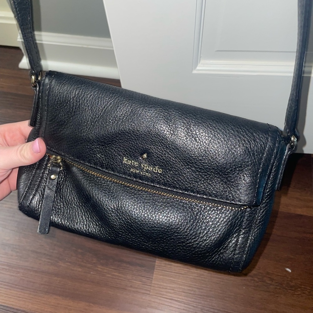 Black Kate Spade crossbody purse with black and white Kate Spade mini wallet
